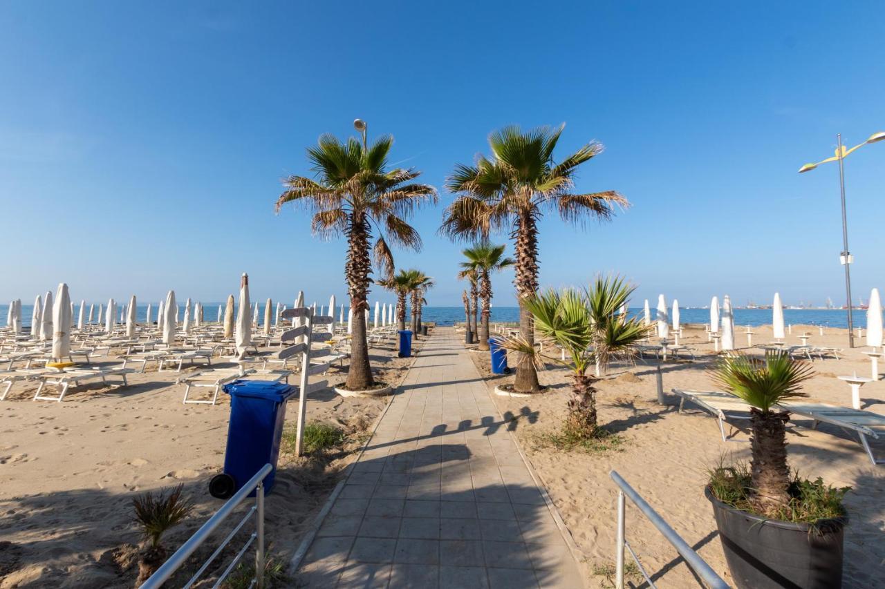 Comfortable Apartment Next To The Beach Durrës Buitenkant foto