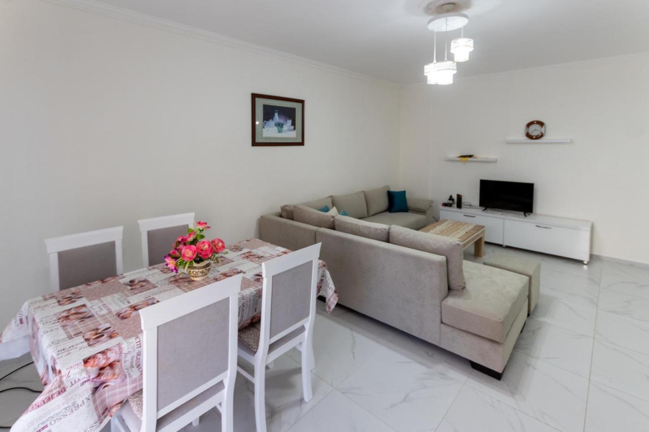 Comfortable Apartment Next To The Beach Durrës Buitenkant foto